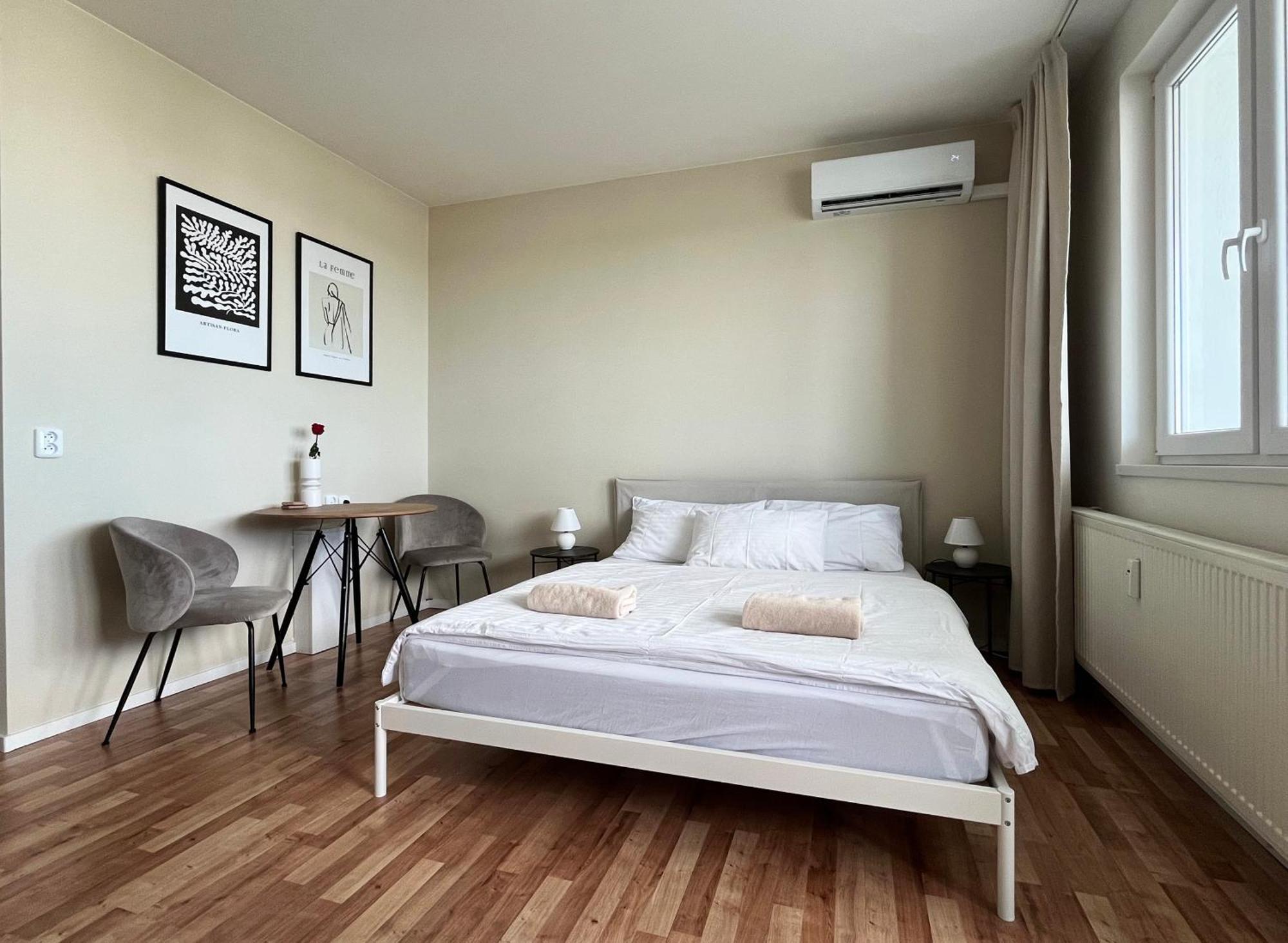 Air-Conditioned Studio, Close To City Centre & Tram Stop Bratysława Zewnętrze zdjęcie